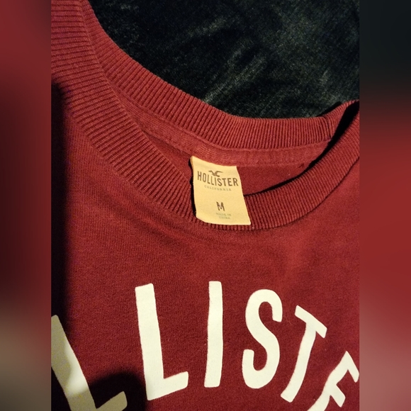 Hollister t-shirt - Picture 3 of 3
